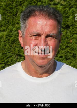 DDR-Handballlegende Wieland Schmidt beim Treffen der ehemaligen Spieler SC Magdeburg am 09/2023 Stockfoto