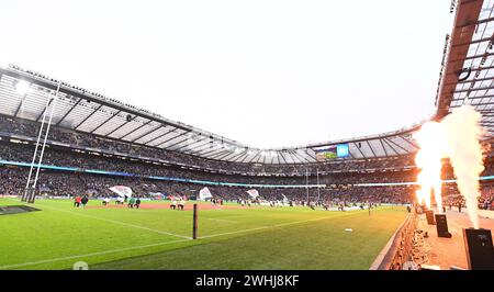 10. Februar 2024; Twickenham Stadium, London, England: Six Nations International Rugby England gegen Wales; die Teams gehen auf das Spielfeld Stockfoto