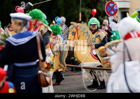 Der jährliche Karnevalszug in Frechen-Königsdorf bei Köln. Themenbild, Symbolbild Frechen, 10.02.2024 NRW Deutschland *** der jährliche Karnevalszug in Frechen Königsdorf bei Köln Themenbild, Symbolbild Frechen, 10 02 2024 NRW Deutschland Copyright: XChristophxHardtx Stockfoto