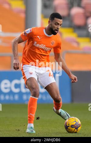 CJ Hamilton von Blackpool während des Sky Bet League 1 Spiels Blackpool gegen Oxford United in Bloomfield Road, Blackpool, Vereinigtes Königreich. Februar 2024. (Foto: Steve Flynn/News Images) in Blackpool, Großbritannien am 31.2023. (Foto: Steve Flynn/News Images/SIPA USA) Credit: SIPA USA/Alamy Live News Stockfoto