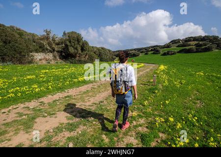 Wanderer auf dem Pferdeweg Stockfoto