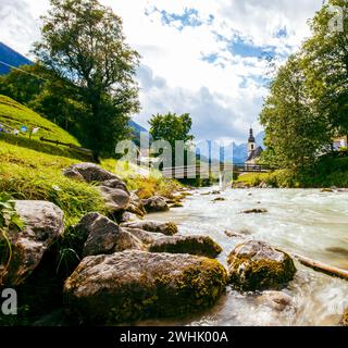 St. Sebastian Pfarrkirche. Kapelle in den Alpen, Berchtesgadener Land, Ramsau, Bayern, Deutschland. Stockfoto