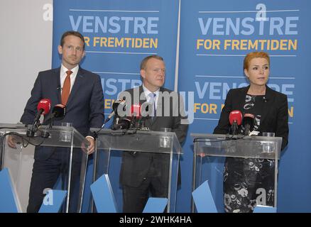 KOPENHAGEN/DÄNEMARK. 9. Juni 2015  liber-Wahlen die neue liberale Partei und die dänische Liberale Partei halten gemeinsame Pressekonferenz ab, um die Kontrolle über den politischen Sylumsucher und die Reduzierung des Taschengeldes auf der Pressekonferenz im Zentrum Lars Lokke Rasmussen Parteivorsitzender und Premierminister kadidieren auf seiner linken Seite Inger Stojberg und dem Fraktionsvorsitzenden Kristian jensen heute in Christiansborg Stockfoto