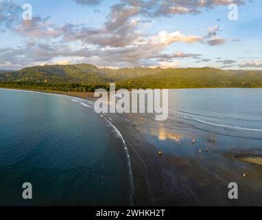 Panorama, Luftaufnahme, Marino Ballena Nationalpark, Osa Nationalpark, Landzunge und Meer des Südpazifiks, Provinz Puntarenas, Osa, Costa Rica Stockfoto