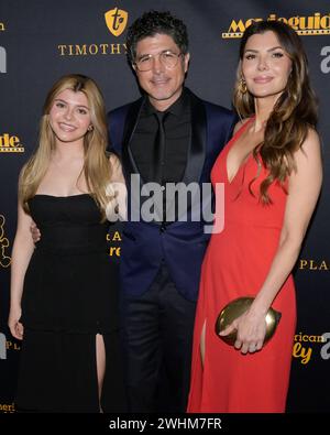 9. Februar 2024, Hollywood, Kalifornien, USA: (L-R) Estela Ines Monteverde, Alejandro Gomez Monteverde und Ali Landry nehmen an der 31. Movieguide Awards Gala Teil. (Credit Image: © Billy Bennight/ZUMA Press Wire) NUR REDAKTIONELLE VERWENDUNG! Nicht für kommerzielle ZWECKE! Stockfoto