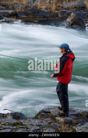 Flyfishing, Steelhead Falls Wilderness Study Area, Deschutes Wild and Scenic River, Prineville District Bureau of Land Management, Oregon Stockfoto