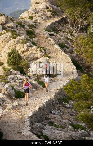 Carrera de montaÃ±A . Cami de l'Arxiduc. Valldemosa.Sierra de Tramuntana.Mallorca.Islas Baleares. EspaÃ±a. Stockfoto