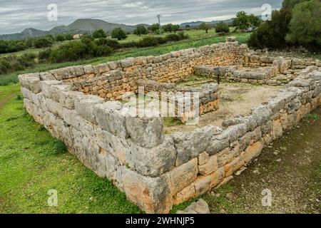 Talaiot techado.Yacimiento arqueologico de Hospitalet Vell. 1000-900 Antes de Jesucristo. Mallorca Stockfoto