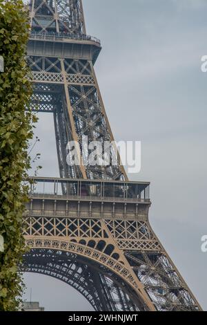 Detail der Struktur des Eiffelturms Stockfoto
