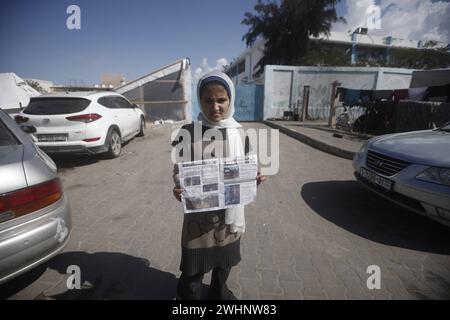 Am 10. Februar 2024 haben israelische Truppen Warnblätter über Rafah im südlichen Gazastreifen abgelegt. Foto: Bashar Taleb apaimages Rafah Gazastreifen palästinensisches Gebiet 100224 Rafah BT 1 0017 Copyright: XapaimagesxBasharxTalebxapaimagesx Stockfoto