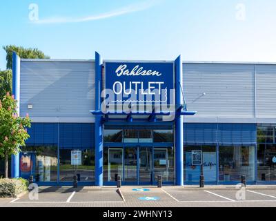 Mulheim-Karlich, Deutschland - 18. Mai 2023: Fassade des lokalen Bahlsen Outlet Store. Bahlsen ist ein deutsches Lebensmittelunternehmen, das Kekse und Kuchen herstellt Stockfoto