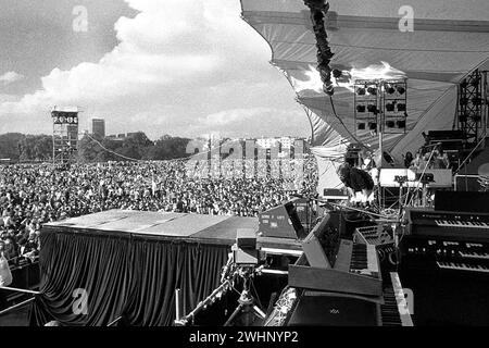 Hinter der Bühne beim Queen Hyde Park Konzert 18/9/1976 Stockfoto