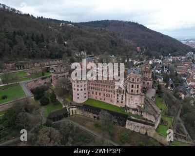 Luftaufnahme der Heidelberger Burg von einer Drohne Stockfoto