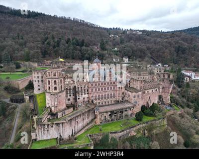 Luftaufnahme der Heidelberger Burg von einer Drohne Stockfoto