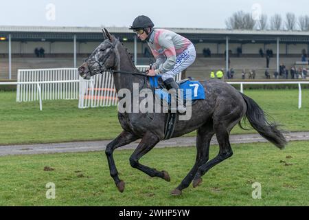 5. Rennen in Wincanton 2. März 2022 - Mares' Handicap Hürde Stockfoto