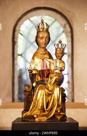 Marienstatue in der Krypta, St. Marienkathedrale, UNESCO-Weltkulturerbe, Hildesheim, Deutschland, Stockfoto