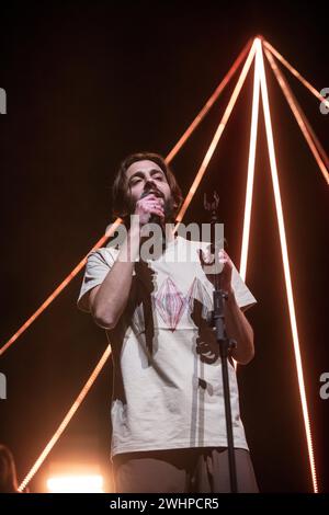 Salvador Sobral tritt am 8. Februar 2024 im Gran Teatre del Liceu in Barcelona auf. Fotograf: Ale Espaliat Stockfoto