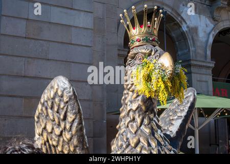 Prozessionsriesen zeigen auf der Plaza Reial in Barcelona Stockfoto