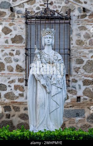 Estatua de Isabel de Castilla frente al Palacio de la Cava, Toledo, Castilla-La Mancha, Spanien Stockfoto