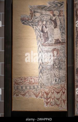 St. Peter mit dem Schlüssel zum Himmel, Wandmalereien aus Sorripas, 14. Jahrhundert, gerissen und auf Leinwand übertragen, stammen aus der Kirche San und Stockfoto