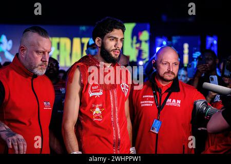 LONDON, VEREINIGTES KÖNIGREICH. Februar 24. Hamzah Sheeraz vs. Liam Williams - WBC Silver and Commonwealth Middleweight Championships während der Queensberry Promotions Show Sheeraz vs Williams und Undercard in der Copper Box Arena am Samstag, 10. Februar 2024 in LONDON, ENGLAND. Quelle: Taka G Wu/Alamy Live News Stockfoto