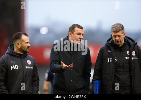 Oakwell Stadium, Barnsley, England - 10. Februar 2024 Neill Collins Manager von Barnsley - während des Spiels Barnsley gegen Leyton Orient, Sky Bet League One, 2023/24, Oakwell Stadium, Barnsley, England - 10. Februar 2024 Credit: Mathew Marsden/WhiteRosePhotos/Alamy Live News Stockfoto