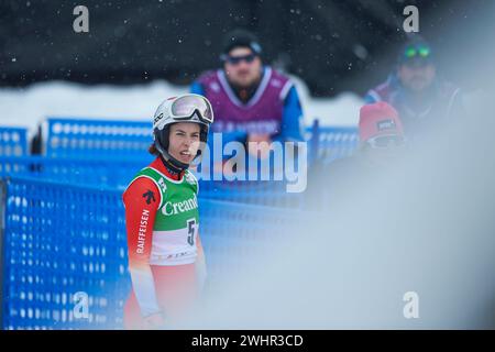 Michelle Gisin aus der Schweiz im Einsatz beim AUDI FIS Ski World Cup 2023/2024, 9. Damen Riesenslalom am 11. Februar 2024 im Avet (Soldeu,A Stockfoto
