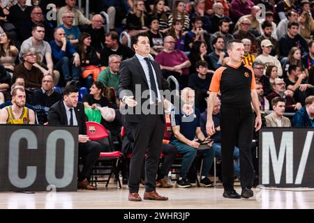 Israel Gonzalez, Cheftrainer von Alba Berlin während des Basketballspiels der Turkish Airlines EuroLeague zwischen dem FC Barcelona und Alba Berlin am 9. Februar 2024 im Palau Blaugrana in Barcelona, Spanien Stockfoto