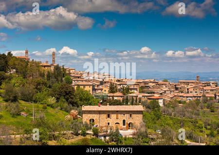 Toskanische Weinstadt Montalcino View, Italien Stockfoto