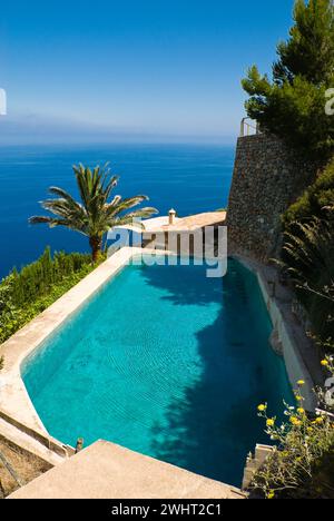 Landhaus mit Schwimmbad in der Nähe von Banyalbufar auf der spanischen Insel Mallorca Stockfoto