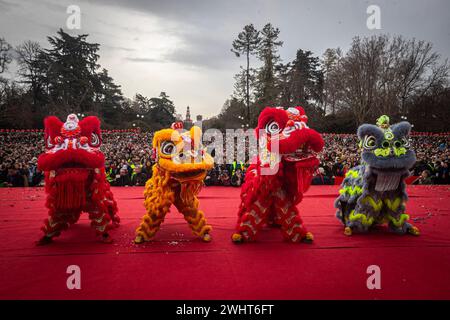 Mailand, Italien. Februar 2024. Foto Marco Ottico/LaPresse 11 - 02 - 2024 Milano, Italia - Cronaca - Capodanno Cinese anno del Dragone Sotto l'arco della Pace Foto Marco Ottico/LaPresse 11 - 02 - 2024 Mailand, Italien - Nachrichten - Chinesisches Neujahr des Drachen unter dem Friedensbogen Credit: LaPresse/Alamy Live News Stockfoto