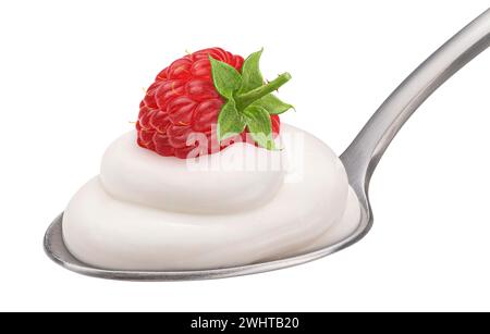 Löffel Joghurt und Himbeere isoliert auf weißem Hintergrund, volle Schärfentiefe Stockfoto
