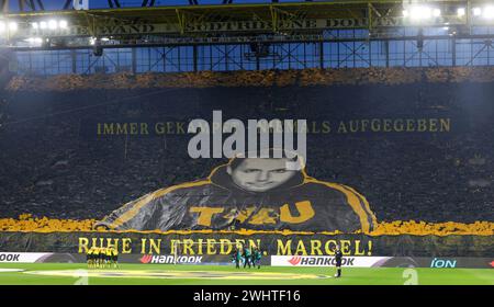 Dortmund, Deutschland. Januar 2024. firo: 28.01.2024, Fußball, 1. Bundesliga, 1. Liga, Saison 2023/2024, BVB, Borussia Dortmund - VfL Bochum 1848 Choreo BVB Fans Credit: dpa/Alamy Live News Stockfoto