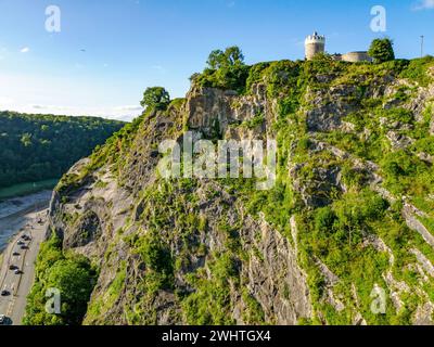 St Vincent's Rocks and Observatory Hill oberhalb der Avon Gorge und der A4 Portway in Clifton Bristol UK Stockfoto