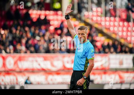 Monza, Italien. Februar 2024. Davide Massa (Schiedsrichter) während des Spiels AC Monza vs Hellas Verona FC, italienische Fußball Serie A in Monza, Italien, 11. Februar 2024 Credit: Independent Photo Agency/Alamy Live News Stockfoto