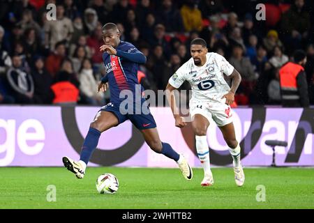 Paris, Frankreich. Februar 2024. © Julien Mattia/Le Pictorium/MAXPPP - Paris 11/02/2024 Julien Mattia/Le Pictorium - 11/02/2024 - France/Ile-de-France/Paris - Nordi Mukiele lors de la rencontre entre le Paris Saint Germain (PSG) et le LOSC (Lille), au Parc des Princes, le 10 fevrier 2024. - Valeurs ACtuelles out, JDD out, No JDD, RUSSIA OUT, NO RUSSIA OUT, NO RUSSIA #norussia/11/02/2024 - France/Ile-de-France (Region)/Paris - Nordi Mukiele während des Spiels zwischen Paris Saint Germain (PSG) und LOSC (Lille) im Parc des Princes, 10. Februar 2024. Quelle: MAXPPP/Alamy Live News Stockfoto