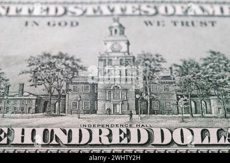 Fassade der Unabhängigkeitshalle auf 100 Banknoten extrem nah Stockfoto