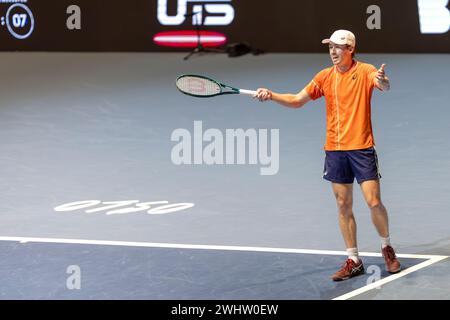 Oslo, Norwegen 11. Februar 2024 Alex de Minaur aus Australien reagiert nach seinem letzten Spiel gegen Andrey Rublev aus Russland während des Ultimate Tennis Showdown Turniers, das Finale fand in der Telenor Arena in Oslo, Norwegen statt Stockfoto