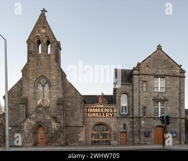 Edinburgh, Schottland - 17. Januar 2024 - die Queen's Gallery in Edinburgh ist eine Kunstgalerie und Teil des Palace of Holyroodhouse. Altstadt von Edinburgh Stockfoto