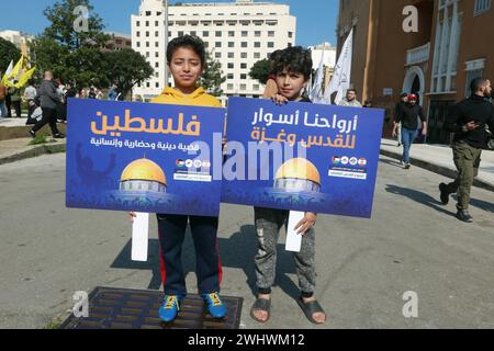 Beirut, Libanon. Februar 2024. Ein Schuss propalästinensischer Proteste in Beirut, Libanon, 11. Februar 2024. (Foto: Elisa Gestri/SIPA USA) Credit: SIPA USA/Alamy Live News Stockfoto