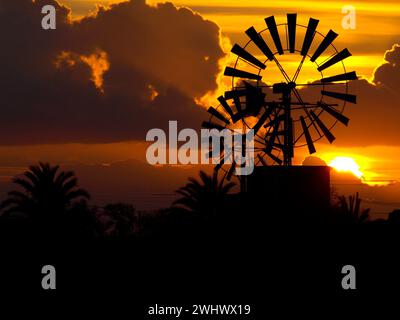 Molinos para extraccion de Agua (s.XIX-XX). Cami de Sa pedra rodona.Campos.Comarca de Migjorn. Mallorca. Baleares.EspaÃ±a. Stockfoto