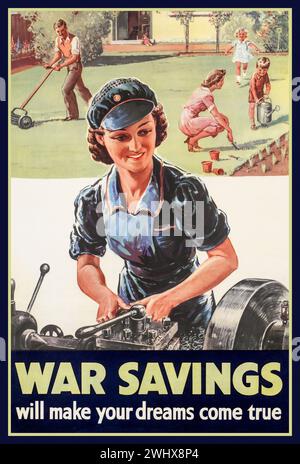 WW2 UK „war Savings will Your Träume werden wahr“. Britische Arbeiterin, gekleidet in Overall und Mütze, hinter einer Industriemaschine. Dahinter befindet sich eine vollständige Darstellung derselben Frau in einem Garten. EINSPARUNGEN versorgen alle Kriegsmaschinen KRIEGSEINSPARUNGEN WACHSEN - MIT ZINSEN W.F.P.284. HERAUSGEGEBEN VOM NATIONAL SAVINGS COMMITTEE, LONDON; SCOTTISH SAVINGS COMMITTEE, EDINBURGH. GEDRUCKT FÜR H.M. SCHREIBWARENBÜRO VON JAMES HAWORTH UND BROTHER LTD., LONDON. Der zweite Weltkrieg datiert zwischen 1939 und 1945 Stockfoto