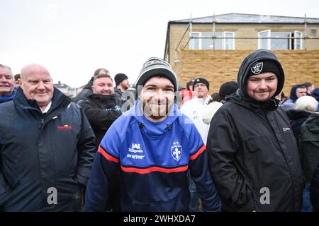 Halifax, England - 7. Februar 2024 - Wakefield Trinity Fans. Rugby League Challenge Cup, Siddal ARLFC vs Wakefield Trinity in Chevinedge (Siddal Sports and Community Centre), Halifax, UK Dean Williams Stockfoto