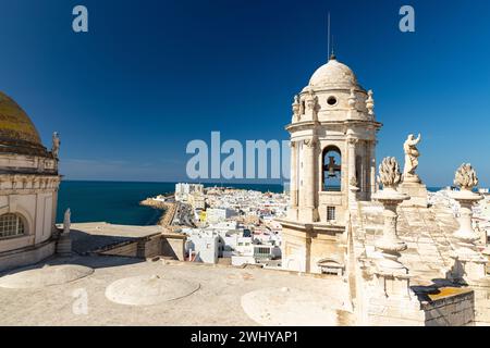 Blick von der Kathedrale in Cadiz über die Stadt Stockfoto