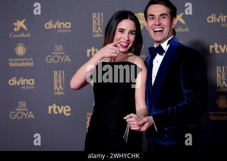 Valladolid, Spanien. Februar 2024. Valladolid, Spanien; 10.02.2024.- Candela Serrat und Daniel Muriel Charaktere auf dem Roten Teppich der Goya Awards 2024. Vermerk: Juan Carlos Rojas/dpa/Alamy Live News Stockfoto