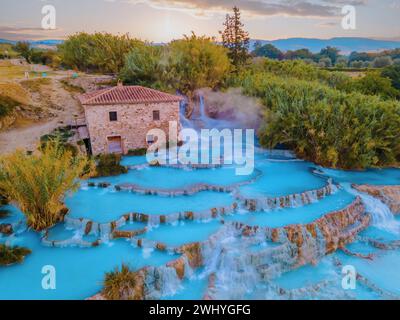 Toscane Italien, Naturbad mit Wasserfällen und heißen Quellen in Sa Stockfoto