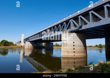 Die Magdeburger Kanalbrücke in Sachsen-Anhalt Stockfoto