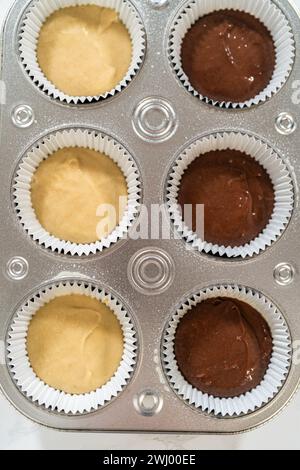 Extravagante Cupcakes für die Geburtstagsfeier Stockfoto