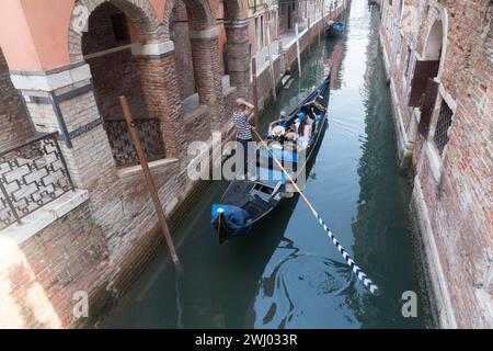 Rio del Vin in Castello sestiere in Venedig, Veneto, Italien © Wojciech Strozyk / Alamy Stock Photo Stockfoto