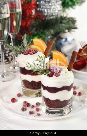 Weihnachten Cranberry Dessert Tiramisu Stockfoto